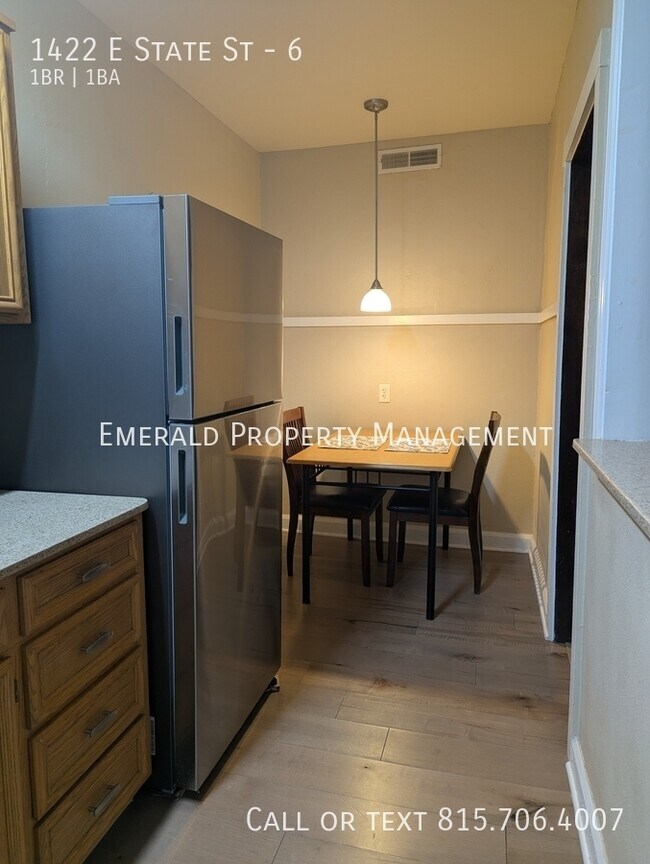 Building Photo - 1422 E State St