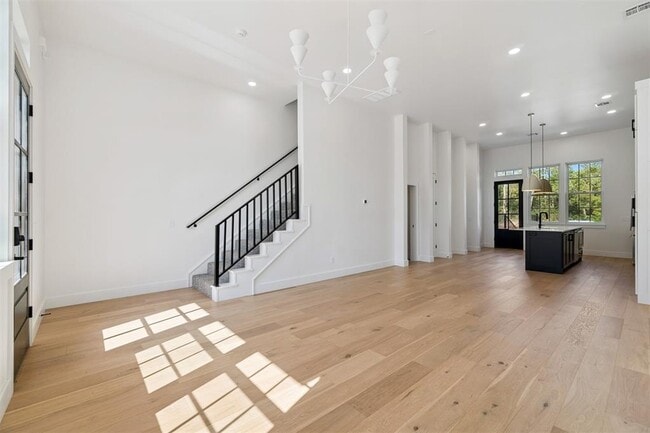 Building Photo - 18821 Selah Wy