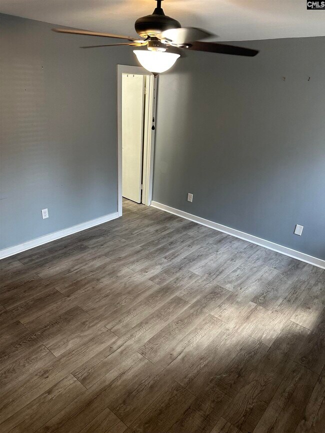 Building Photo - 301 Harbor Heights Dr