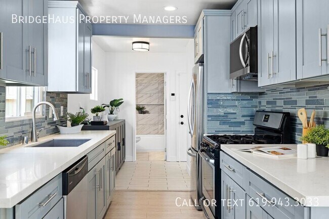 Building Photo - 4175 Chamoune Ave