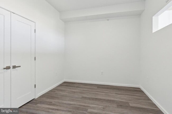 Building Photo - 1201 Vine St