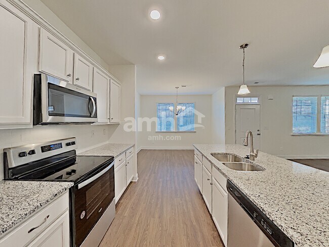 Building Photo - 2341 Cove Ct
