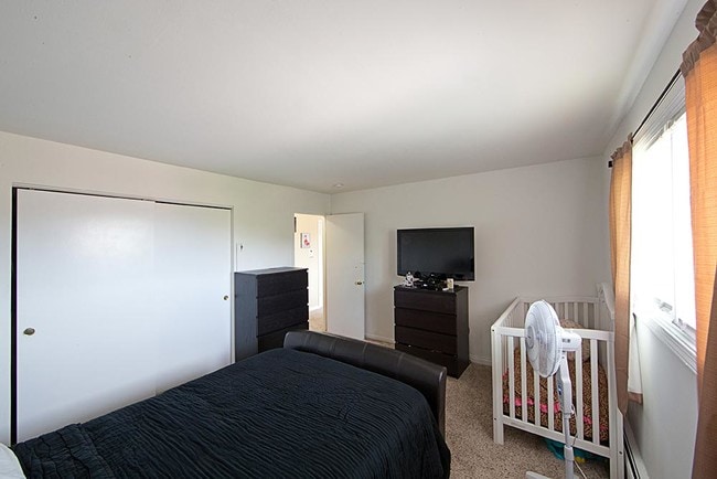 Building Photo - Marshall Place Apartments