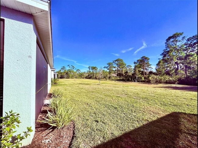 Building Photo - 10995 Pinot Dr