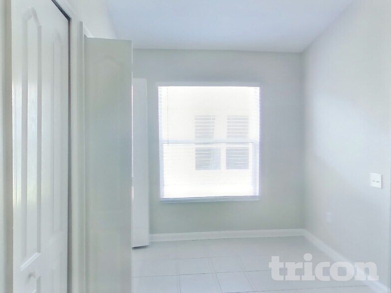 Building Photo - 7848 Mariners Harbour Dr