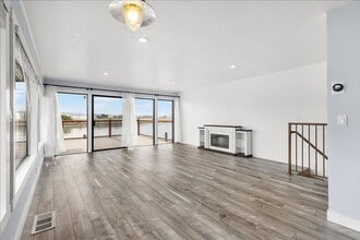 Building Photo - 3313 Fernside Blvd