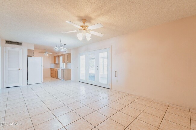 Building Photo - 10733 W Loma Blanca Dr
