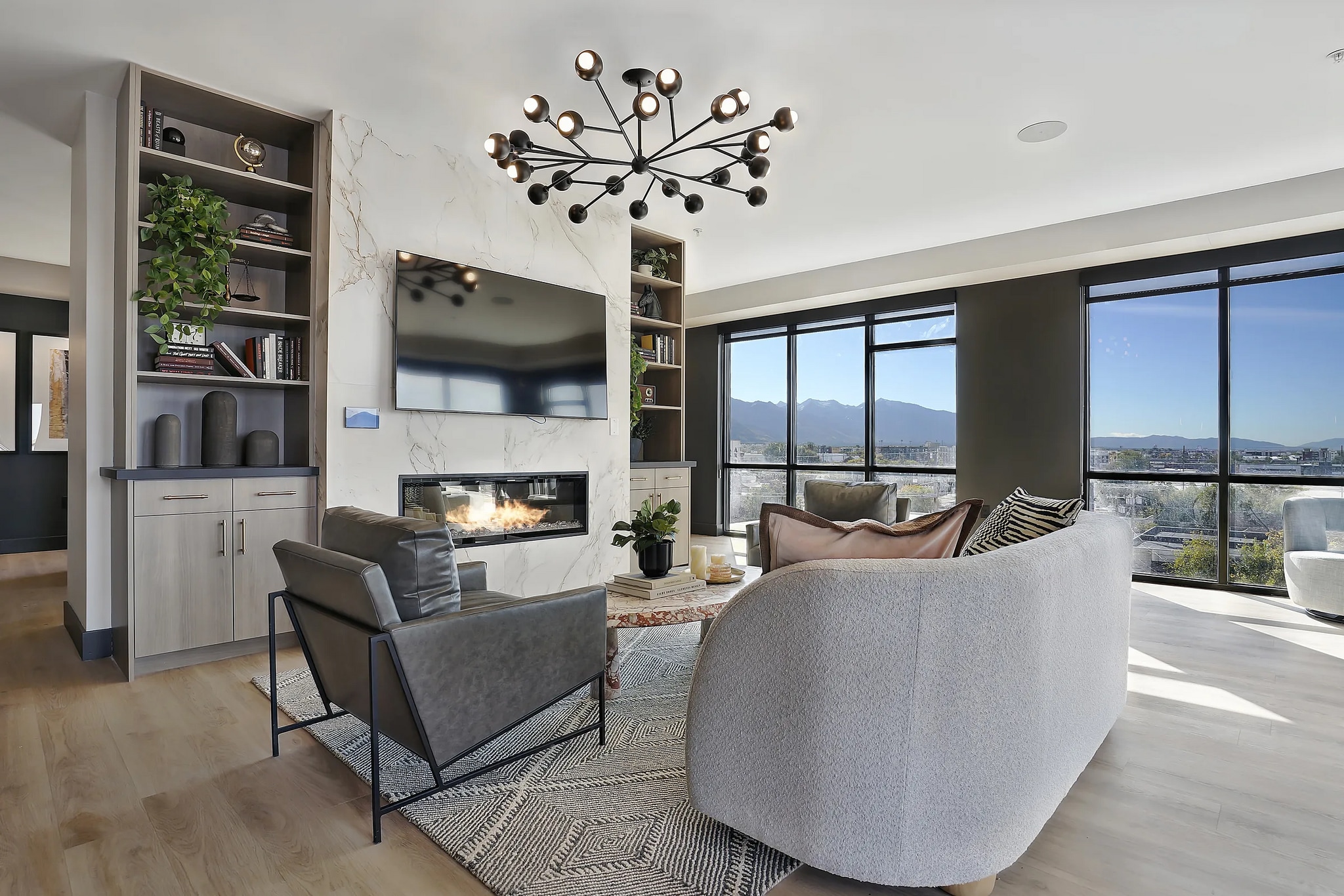 Building Photo - 340 West 700 S