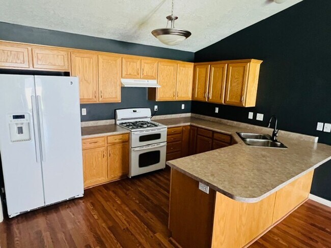 Building Photo - Beautiful patio home in Logan on Cul-de-sac