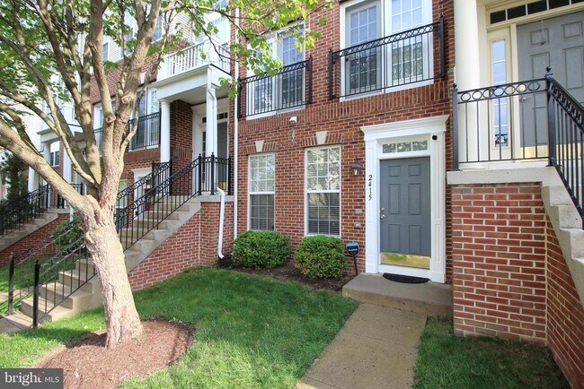 Building Photo - 2415 Rainswood Ln