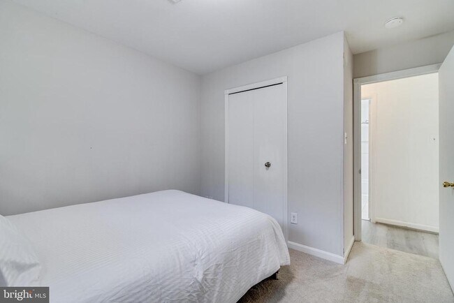 Building Photo - 314 Rivermont Dr