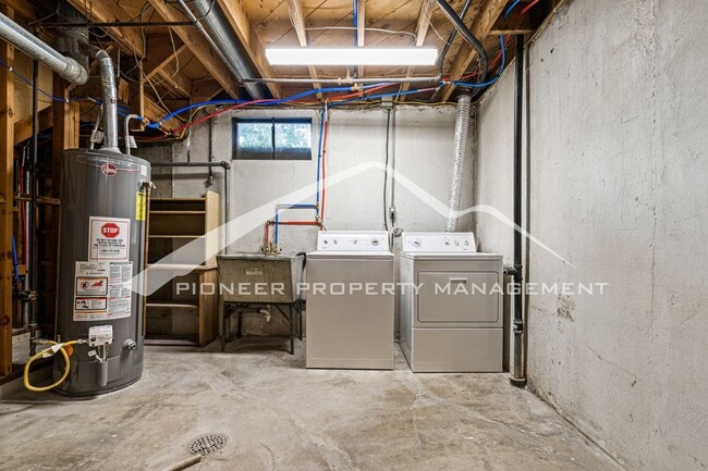 Building Photo - Updated Home With Central AC And Stainless...