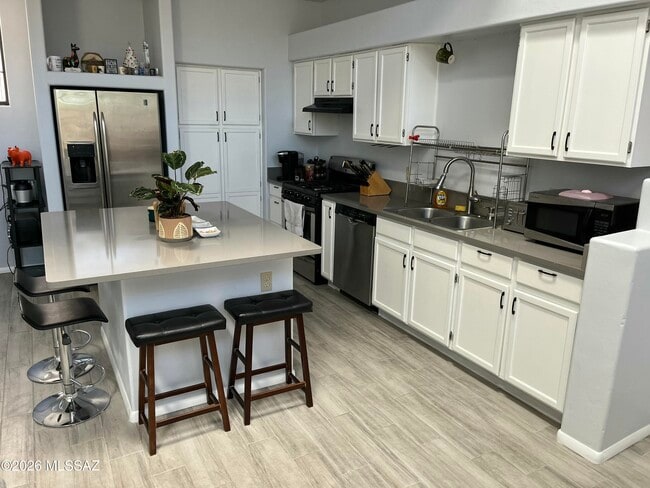 Building Photo - 4356 N Rillito Creek Pl