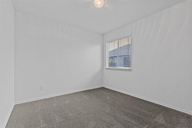 Building Photo - 11205 Burton St