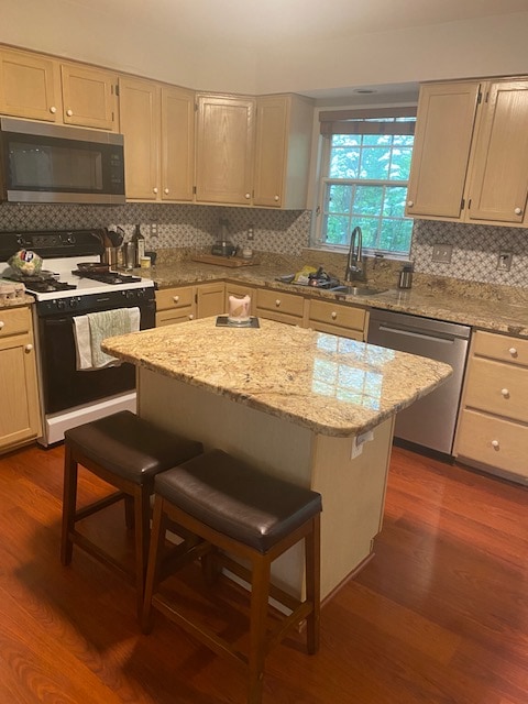 Building Photo - 18830 Harmony Woods Ln