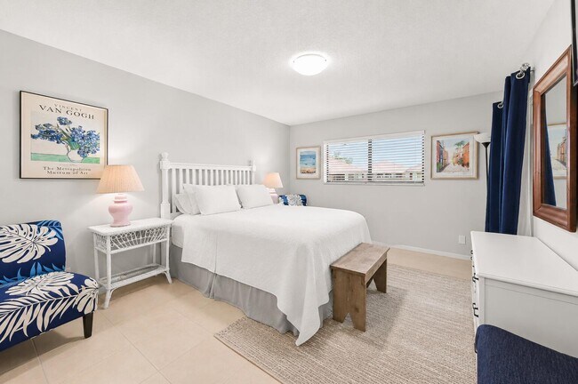 Building Photo - 15234 Lakes of Delray Blvd