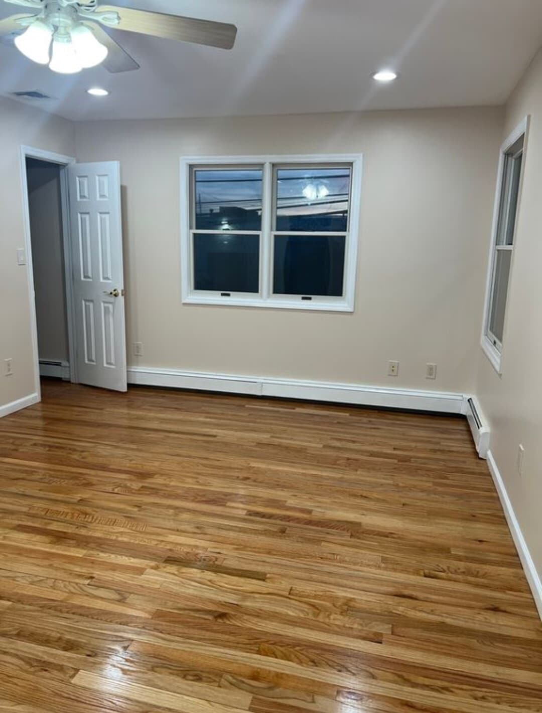 22 - Master Bedroom - 100 5th Ave