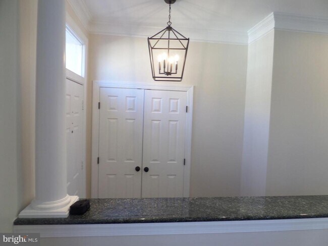 Building Photo - 2254 Journet Dr