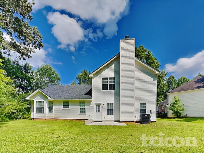 Building Photo - 1099 Sugarcreek Way