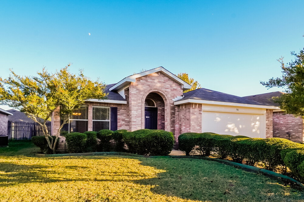 Building Photo - 706 Langford Dr