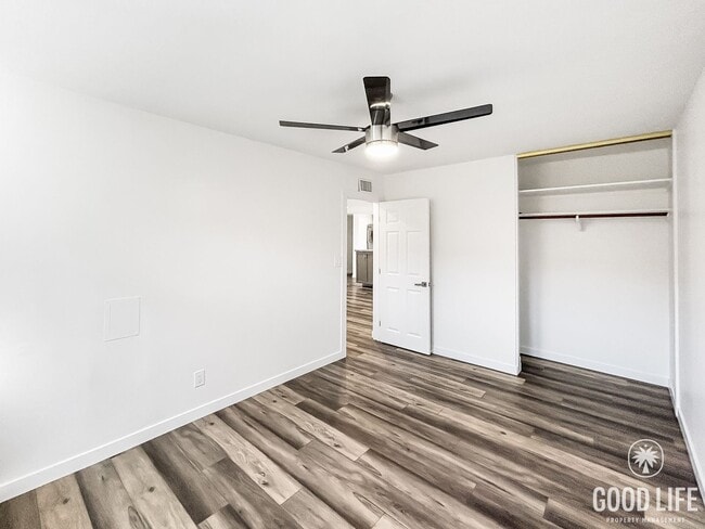Building Photo - Beautiful 3BD/2BA W/ Updated Kitchen and A...