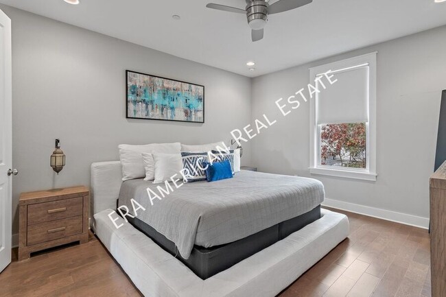 Building Photo - 4923 E County Hwy 30A