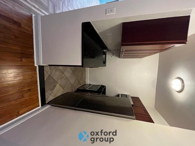 Building Photo - 2 bedroom in NEW YORK NY 10014