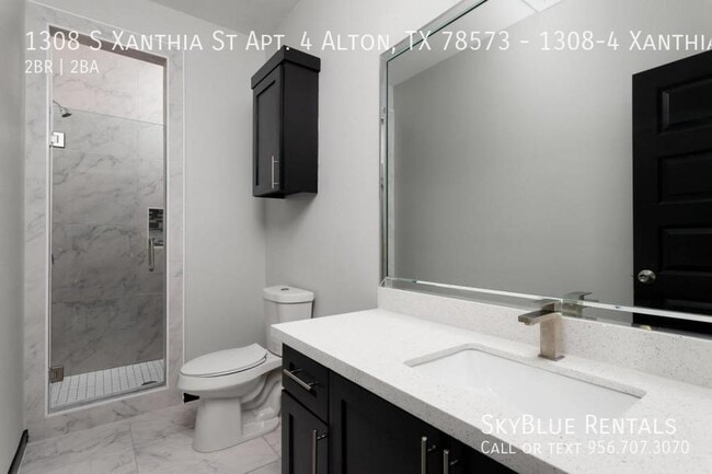 Building Photo - 1308 S Xanthia St