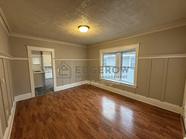 Building Photo - 1038 Lafayette Ave SE