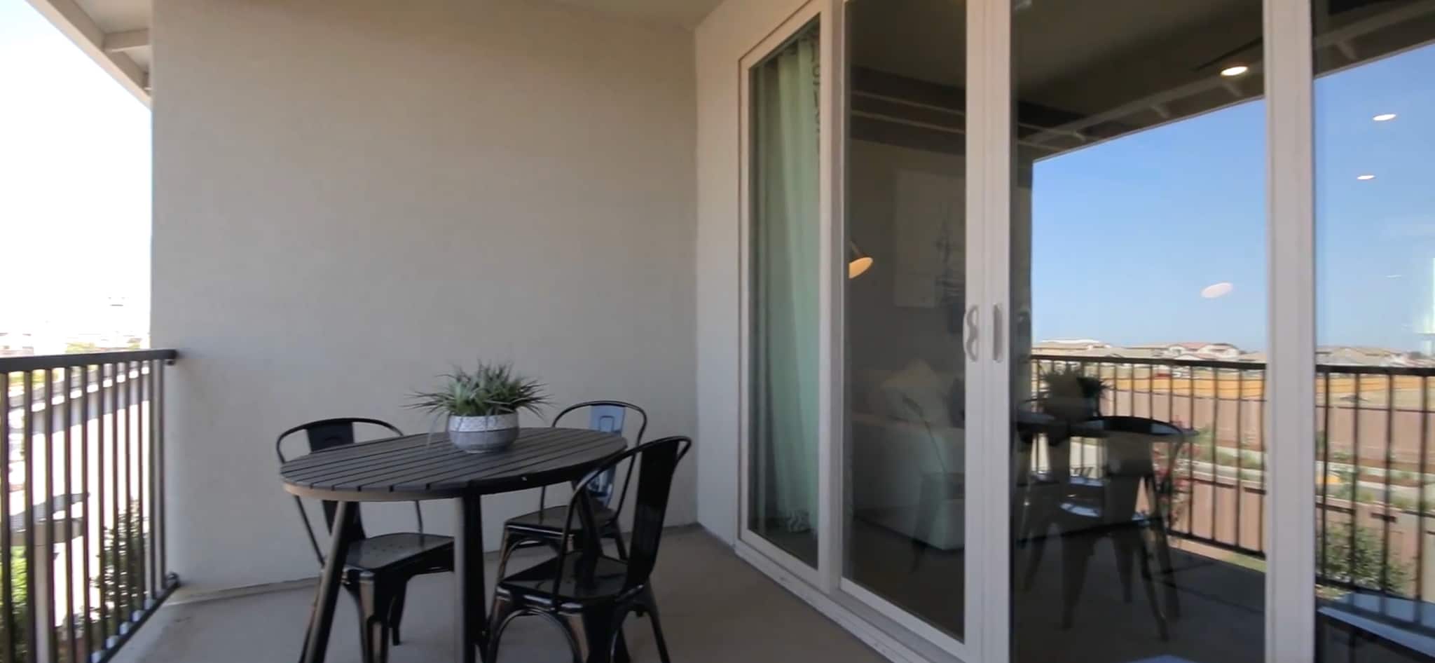 Upstairs balcony - 2008 Gumbinger Pl