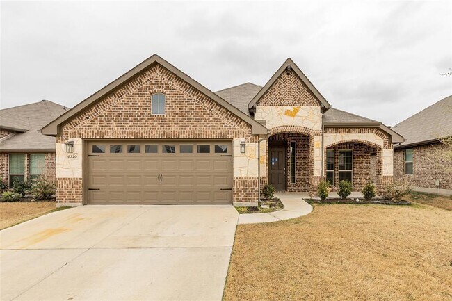 Primary Photo - 6320 Red Cliff Dr