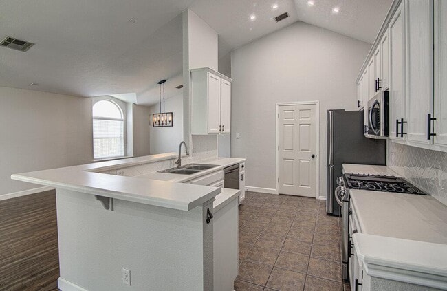 Building Photo - 3408 Campanella Dr