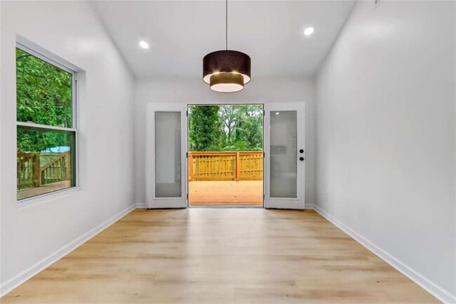 Building Photo - 1250 Byewood Ln SW