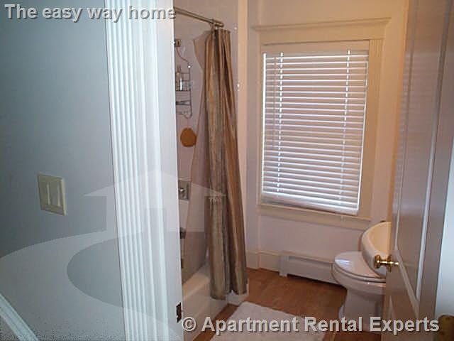 Building Photo - 117 Columbia St