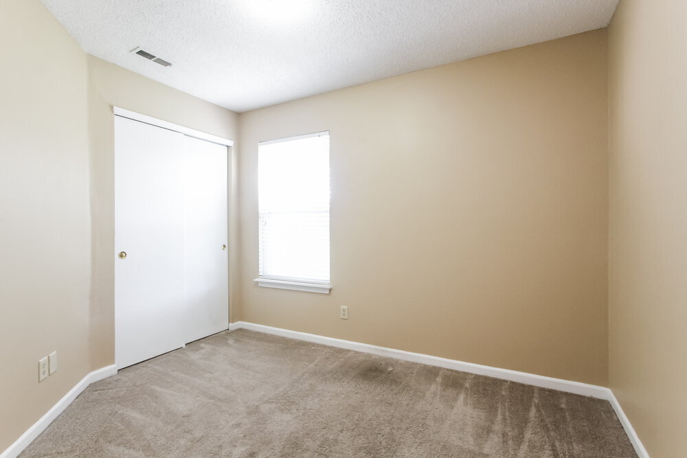 Building Photo - 10548 Glenayr Dr