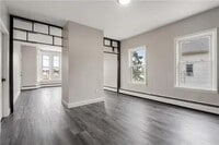 Building Photo - 132 Railroad St