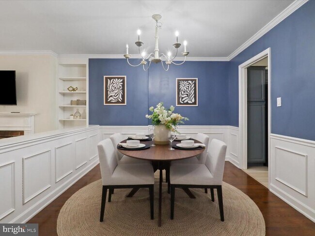 Building Photo - 3001 Federal Hill Dr