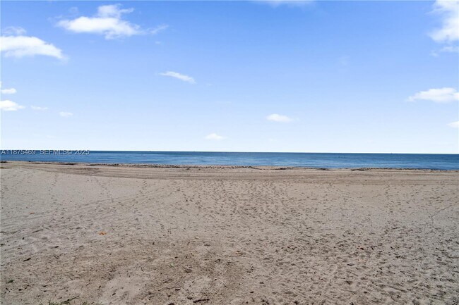 Building Photo - 1500 S Ocean Blvd