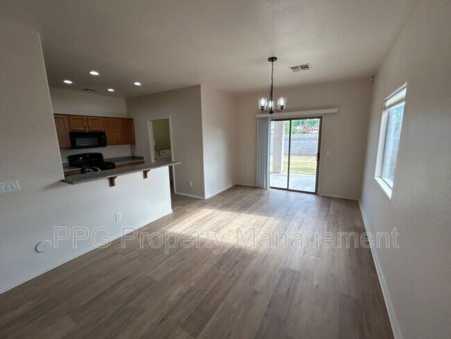 Building Photo - 17029 W Carmen Dr