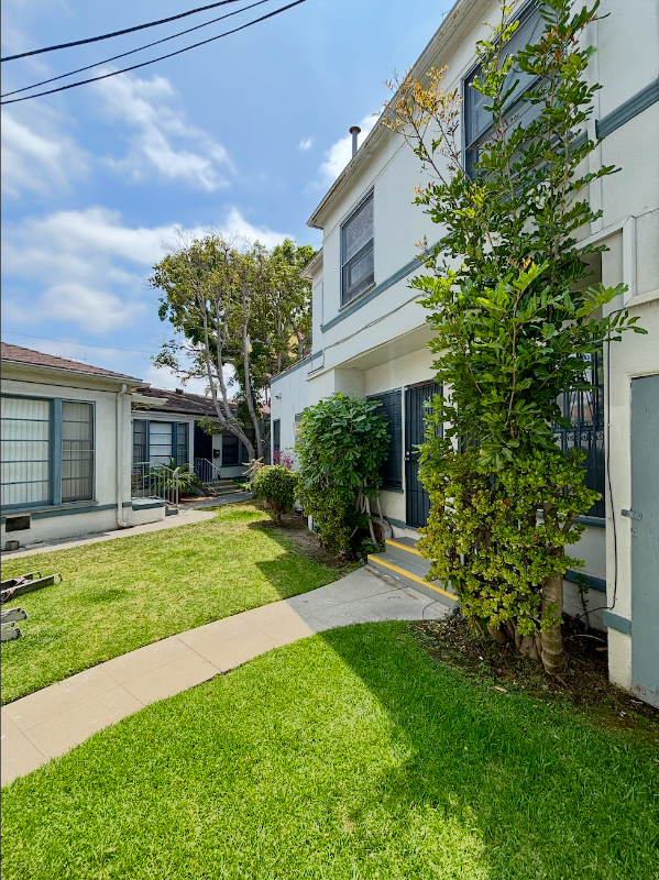 Building Photo - 530 S Orlando Ave