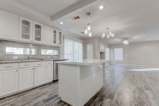 Building Photo - 7898 Spindrift Cove St