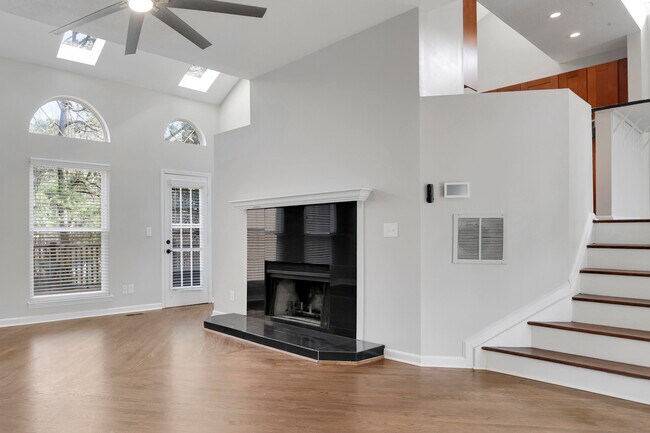 Building Photo - 2250 Goodwood Blvd SE