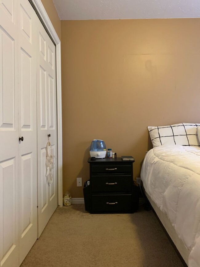 Building Photo - Beautiful Condo Near BYU and Provo Rec Center