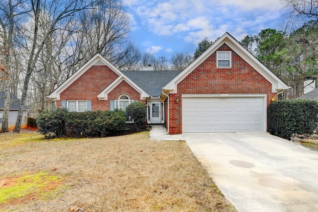 Primary Photo - 40 Wisteria Blvd