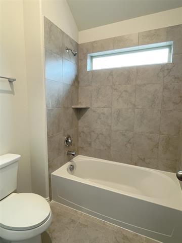 Building Photo - 513 Red Barn Dr