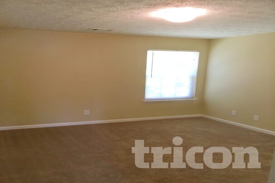 Building Photo - 553 Arbor Ridge Dr