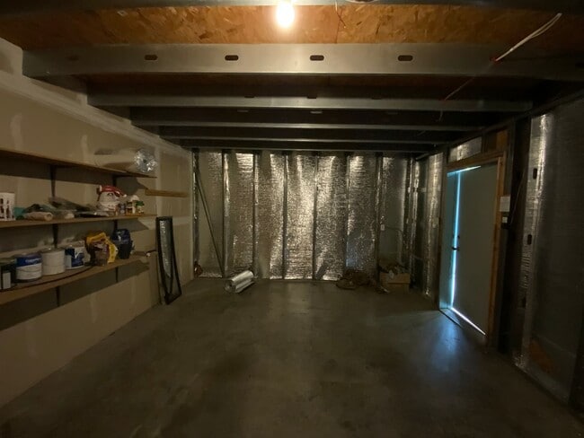 Building Photo - 3 Bedroom Townhome Available Near Albuquer...