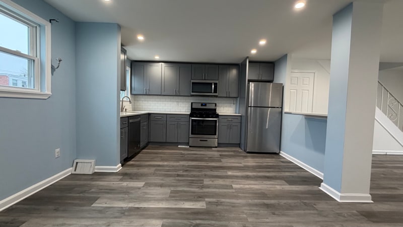 Building Photo - 12611 Biscayne Dr