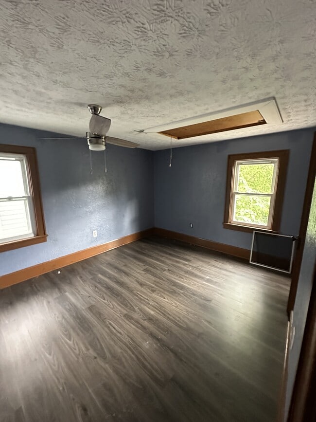 Building Photo - 1541 Genessee Ave