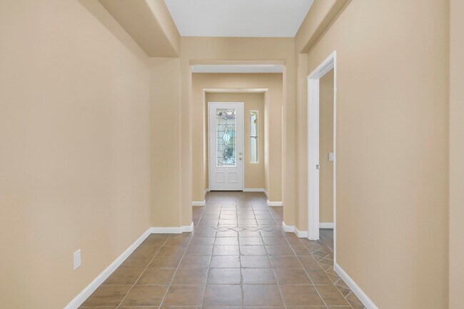 Building Photo - 82630 Redford Way